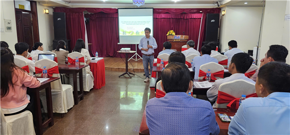 Quang cảnh lớp tập huấn